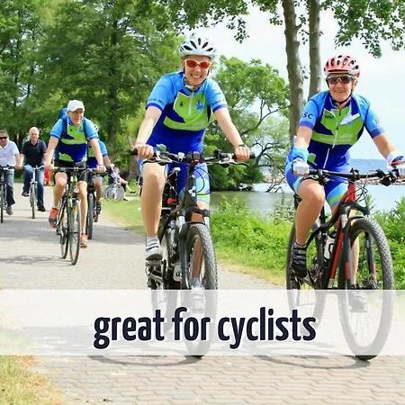 Wiesengefluester E2 - Nur 3 Gehminuten Zur Mueritz Und Mit Sauna Röbel