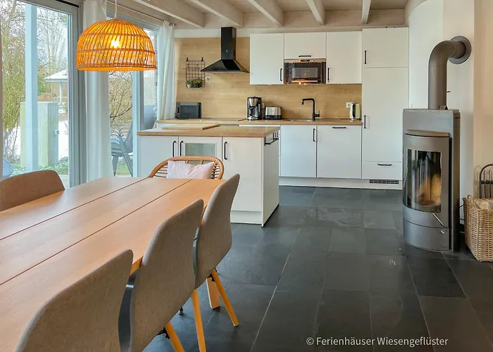 Holiday home Wiesengefluester E2 - Nur 3 Gehminuten Zur Mueritz Und Mit Sauna *